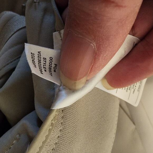 Vince Crepe Tailored Straight-Leg Pant NWT Tan Size 4 Loose threads - Picture 11 of 14